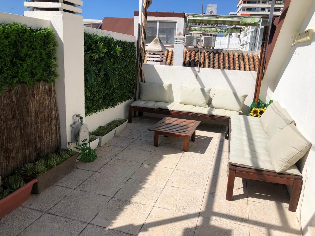 El Cortijuelo: Seaside Triplex With Rooftop Terrace *