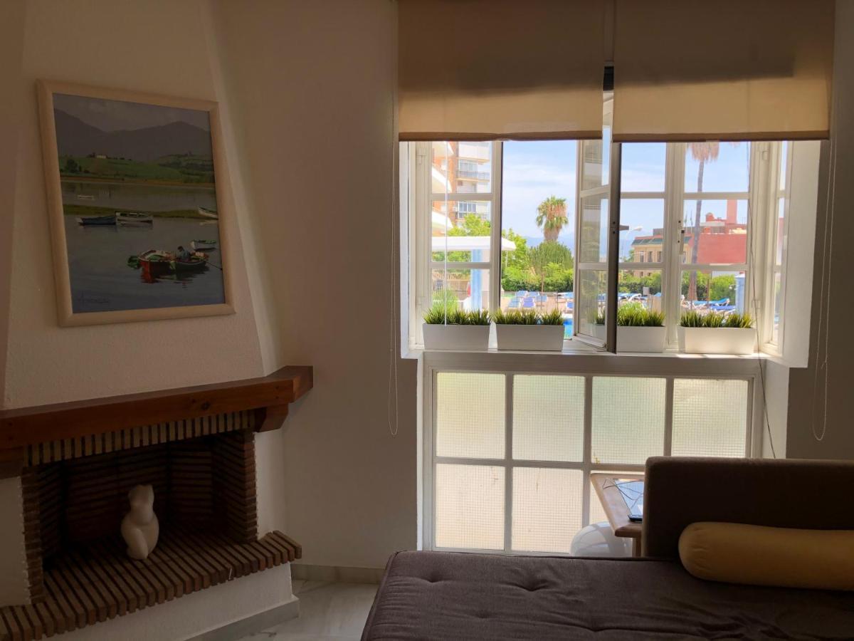 El Cortijuelo: Seaside Triplex With Rooftop Terrace Torremolinos