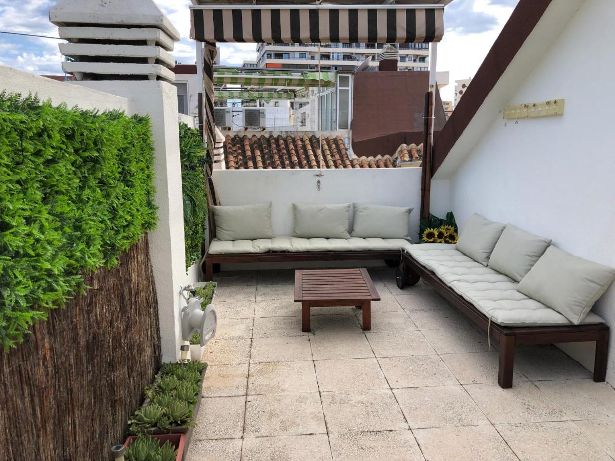 El Cortijuelo: Seaside Triplex With Rooftop Terrace *