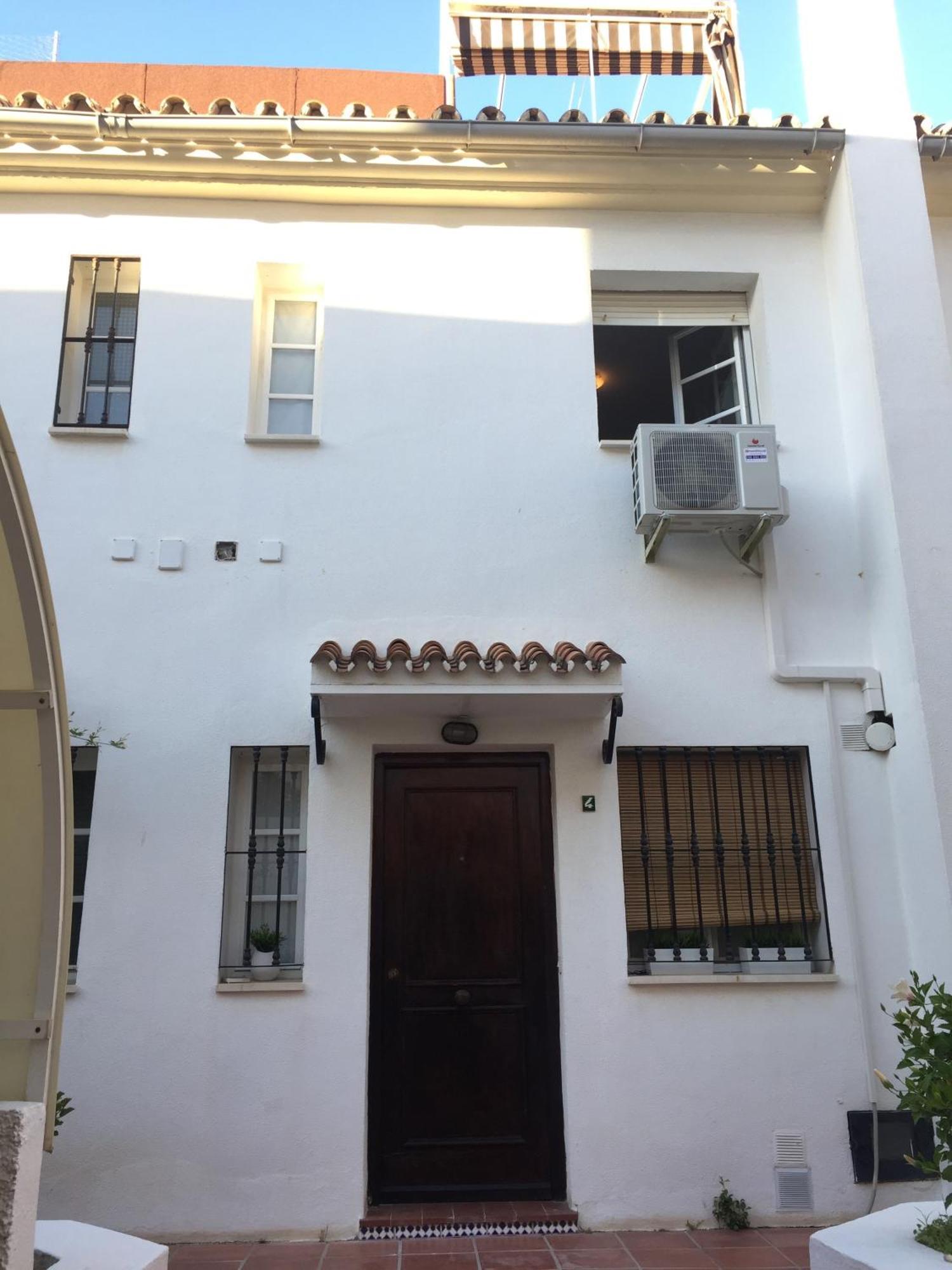 Casa de férias El Cortijuelo: Seaside Triplex With Rooftop Terrace Torremolinos