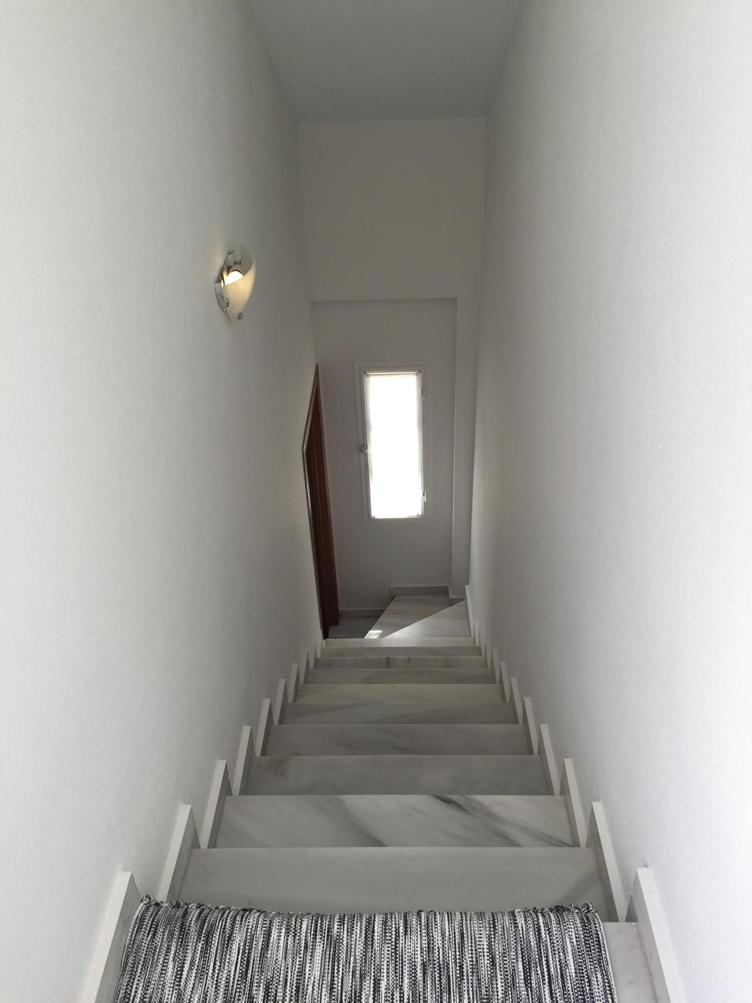Feriehus El Cortijuelo. Magnificent Triplex Terraced House With Rooftop Of 18m2, Overlooking The Sea. Parking